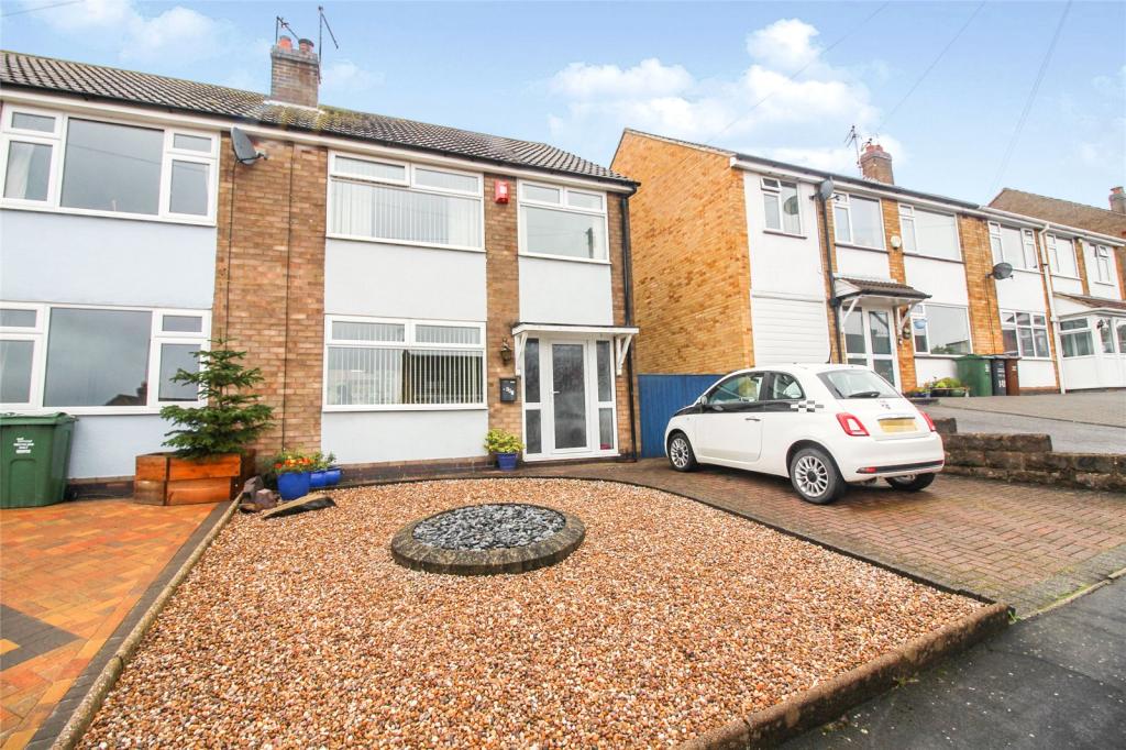 3 bedroom semidetached house for sale in Highgate Road, Sileby