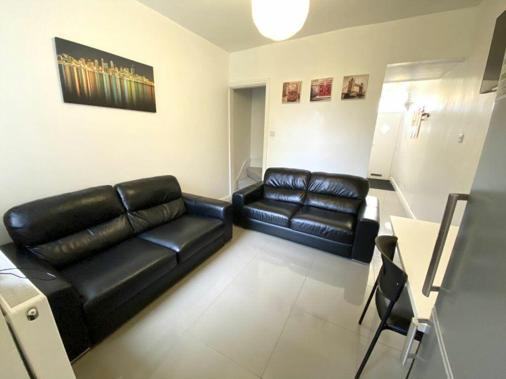 Additional property image - 5 Winnie Road, B29 6JU