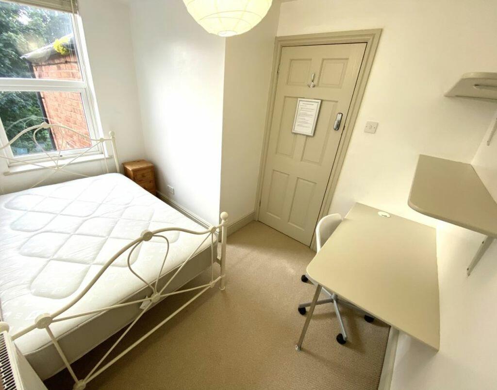 Additional property image - 5 Winnie Road, B29 6JU
