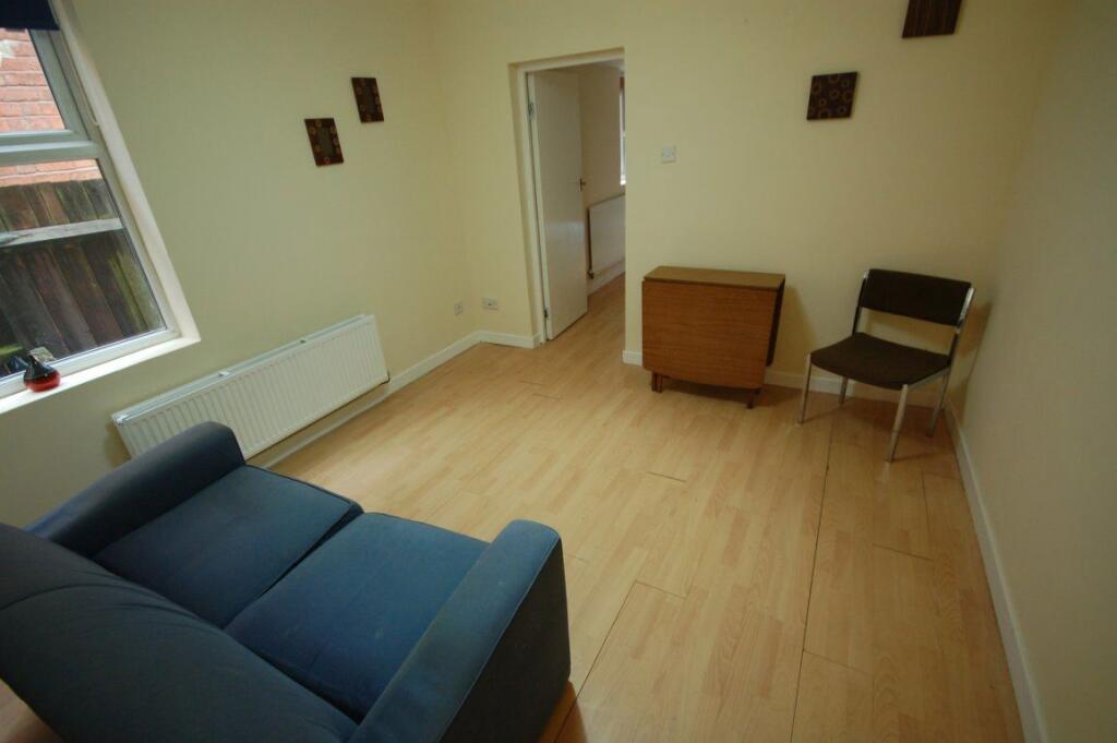 Main image of property: 326a Tiverton Road, B29 6BY