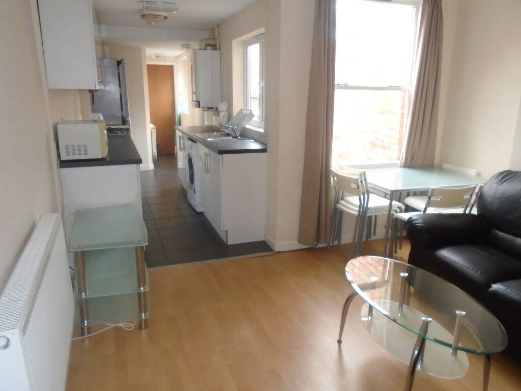 Main image of property: 25 Harrow Road, B29 7DN