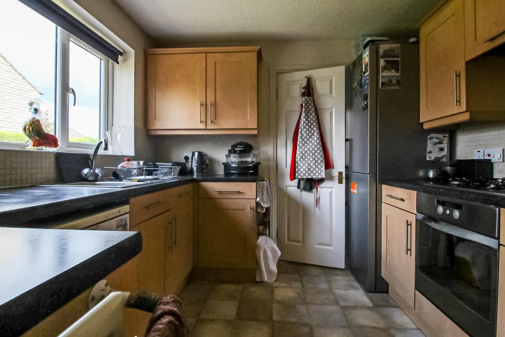 4 bedroom detached house for sale in Minster Drive, Bradford, West