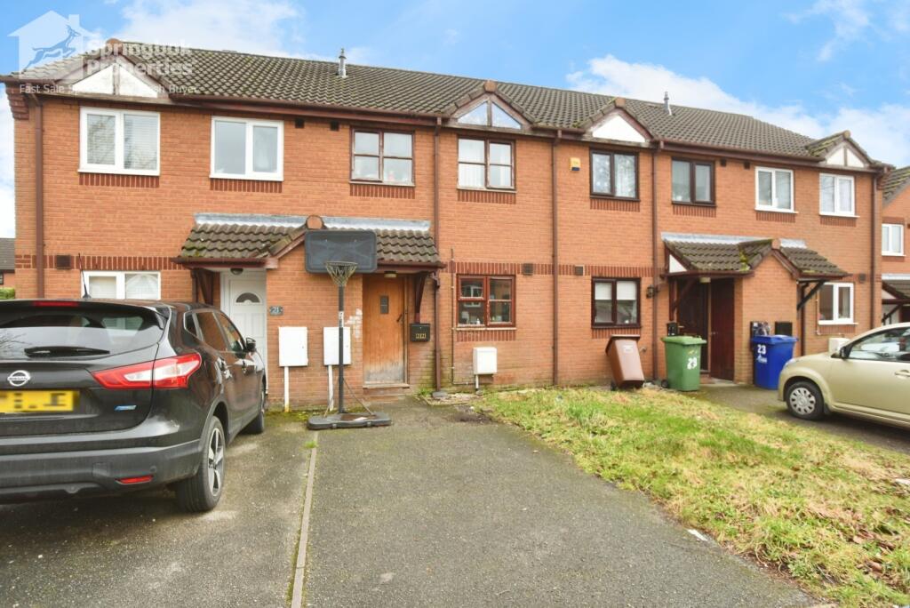 2 bedroom semidetached house for sale in Woodford End, Chadsmoor, Cannock, Staffordshire, WS11