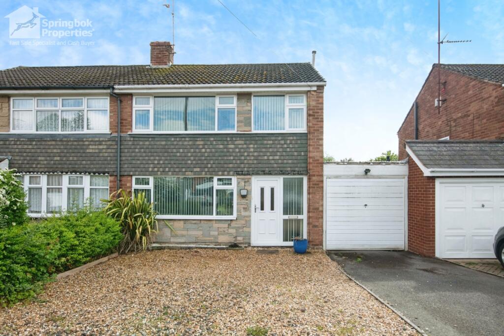 3 bedroom semidetached house for sale in Lynbrook close, Dudley, West