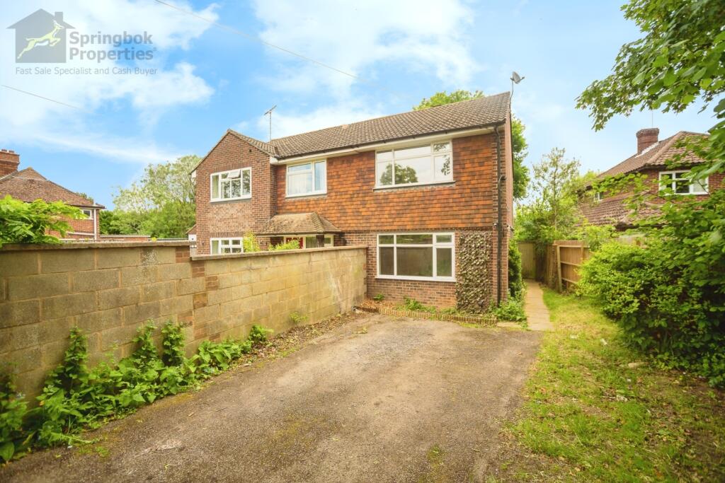 2 bedroom semidetached house for sale in Knowsley Way, Tonbridge