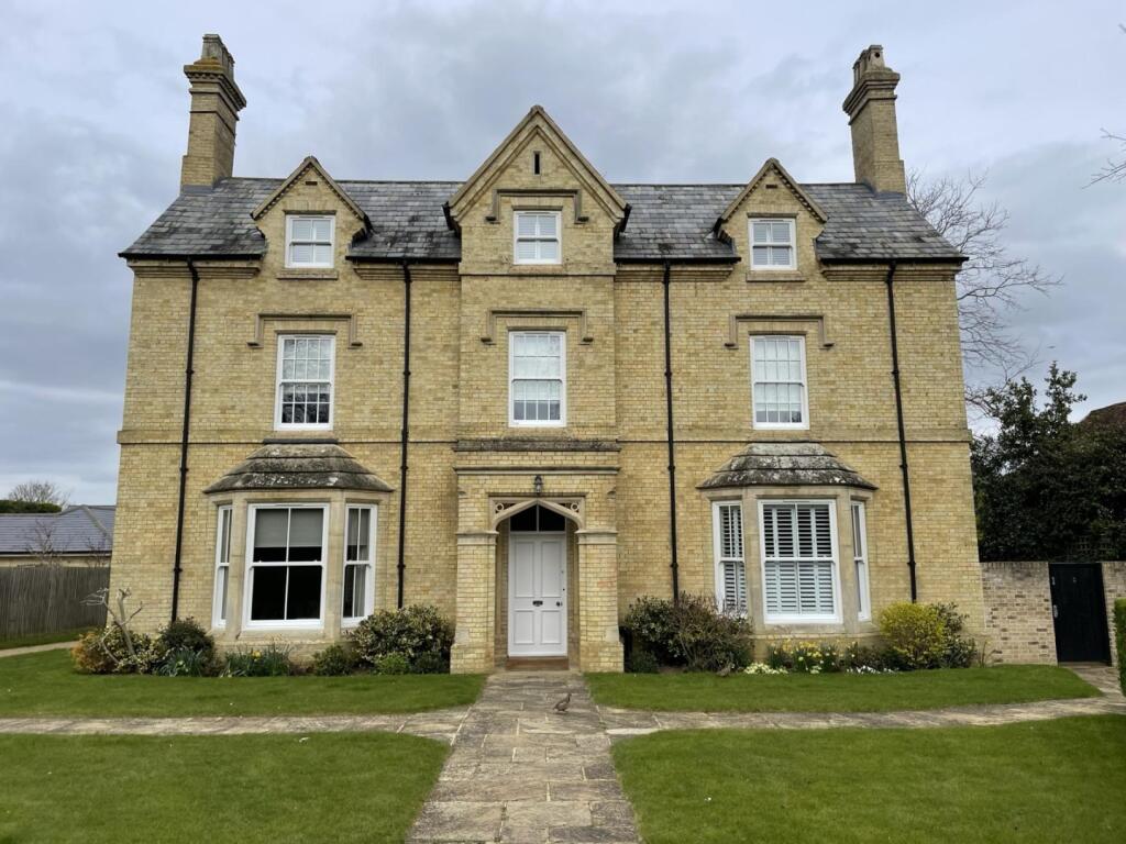 2 bedroom apartment for sale in Silsoe House, 2, Ampthill Road, Bedford