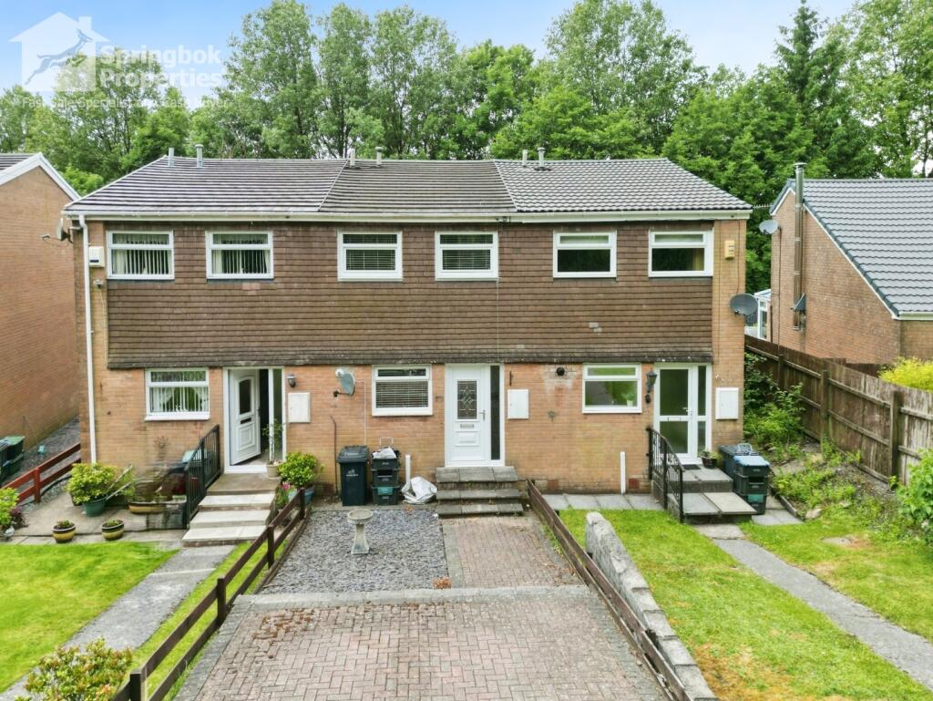 2 bedroom terraced house for sale in Bryn Awelon Road, Beaufort, Ebbw