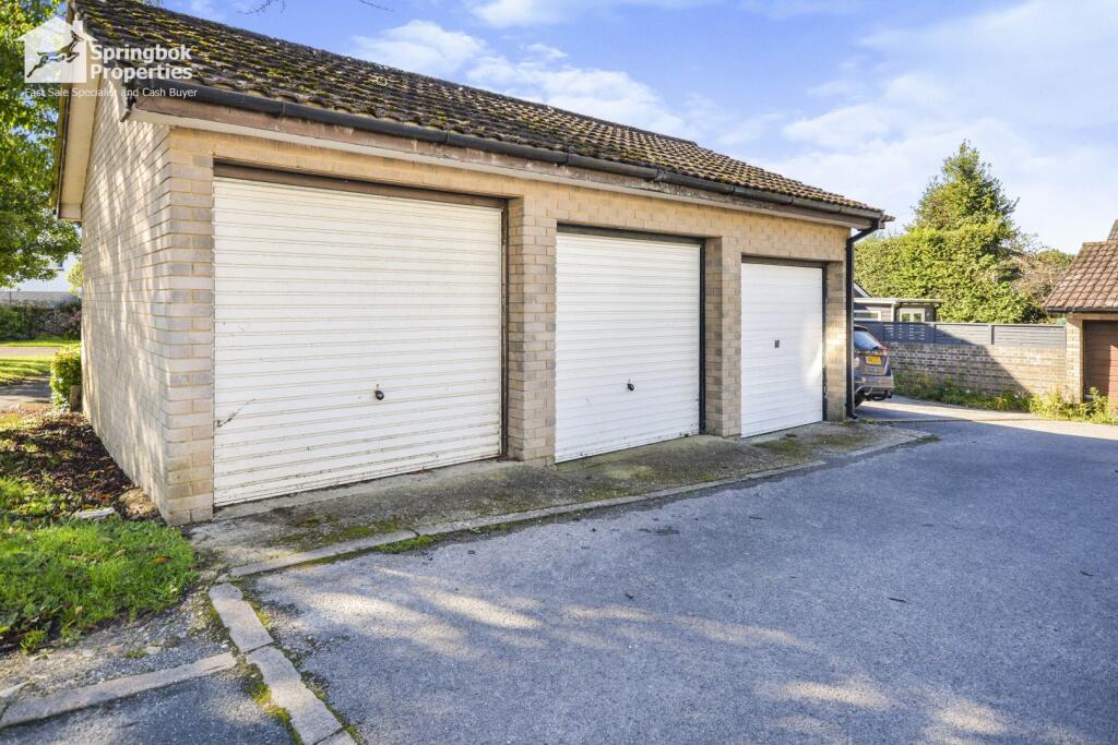 Additional property image - The Mount, Ringwood, Hampshire