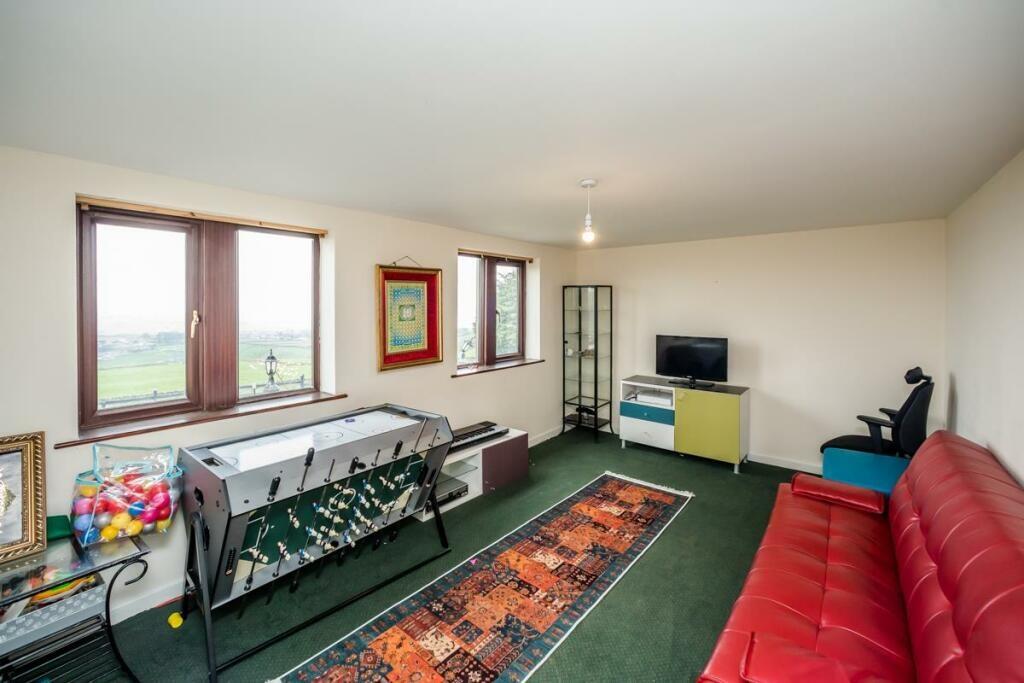 Additional property image - Scarlet Heights, Queensbury, Bradford, Yorkshire