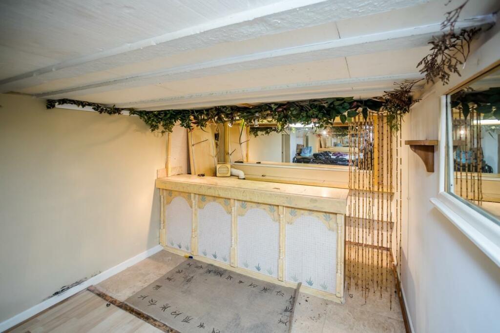 Additional property image - Scarlet Heights, Queensbury, Bradford, Yorkshire