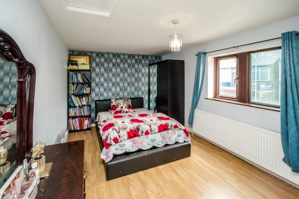 Additional property image - Scarlet Heights, Queensbury, Bradford, Yorkshire