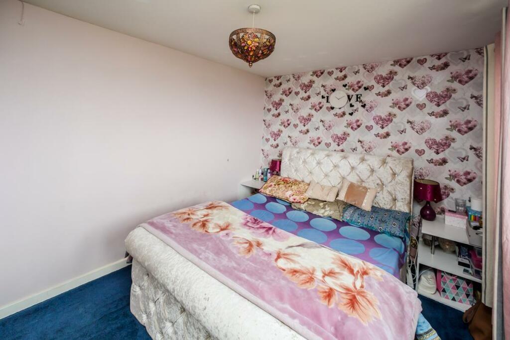 Additional property image - Scarlet Heights, Queensbury, Bradford, Yorkshire