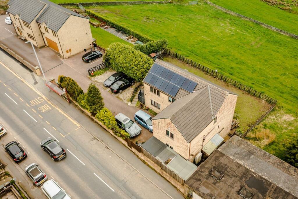 Additional property image - Scarlet Heights, Queensbury, Bradford, Yorkshire