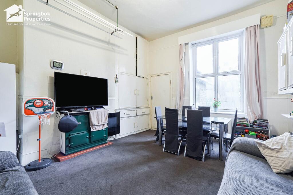 Additional property image - Selborne Villas, Bradford, West Yorkshire