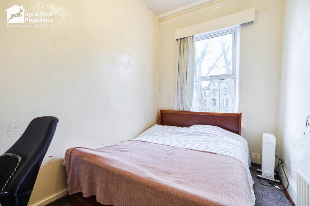Additional property image - Selborne Villas, Bradford, West Yorkshire