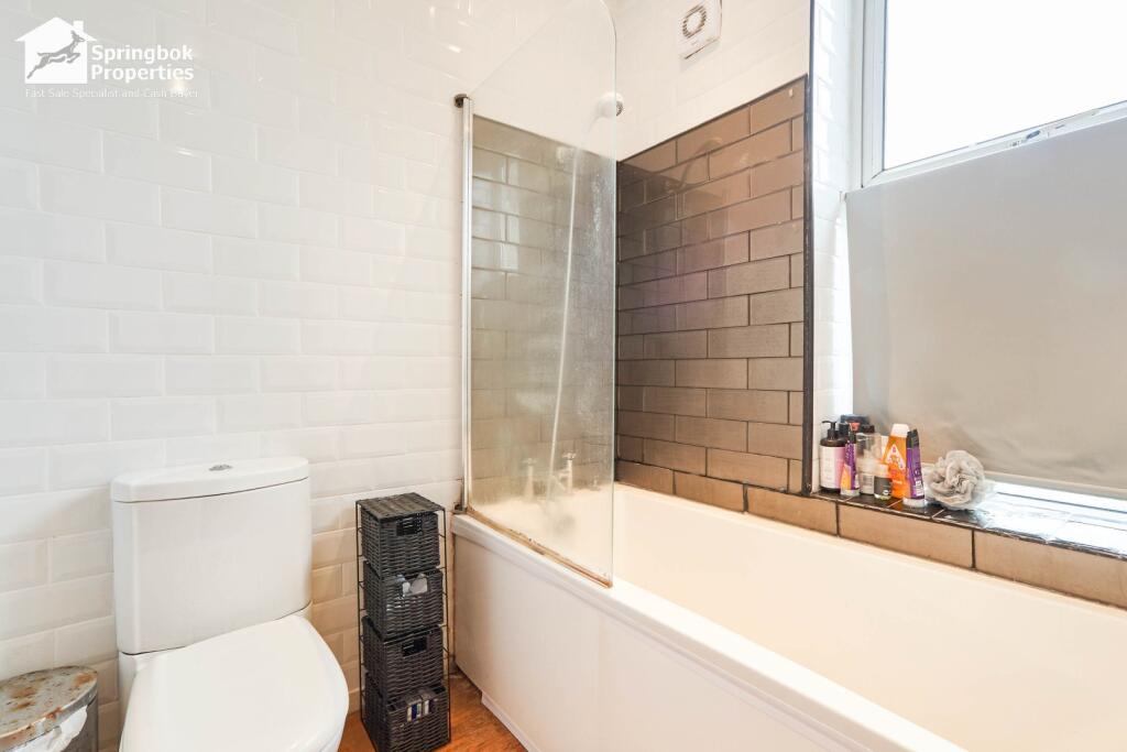Additional property image - Selborne Villas, Bradford, West Yorkshire