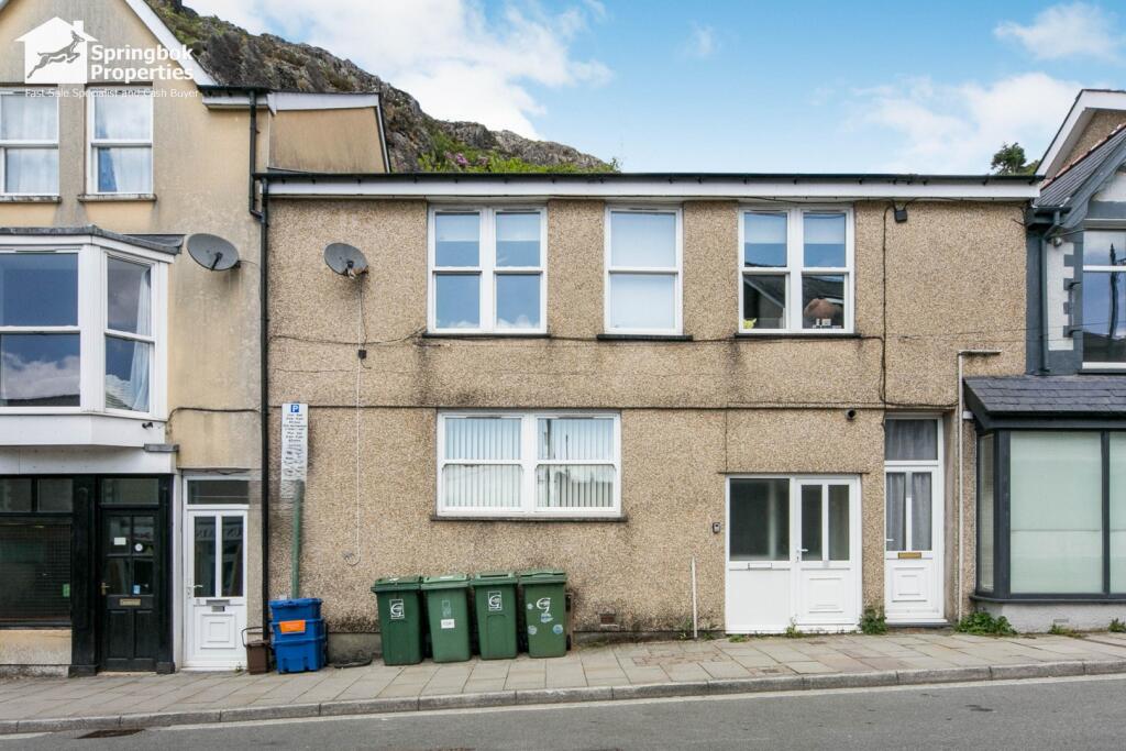 2 bedroom ground floor flat