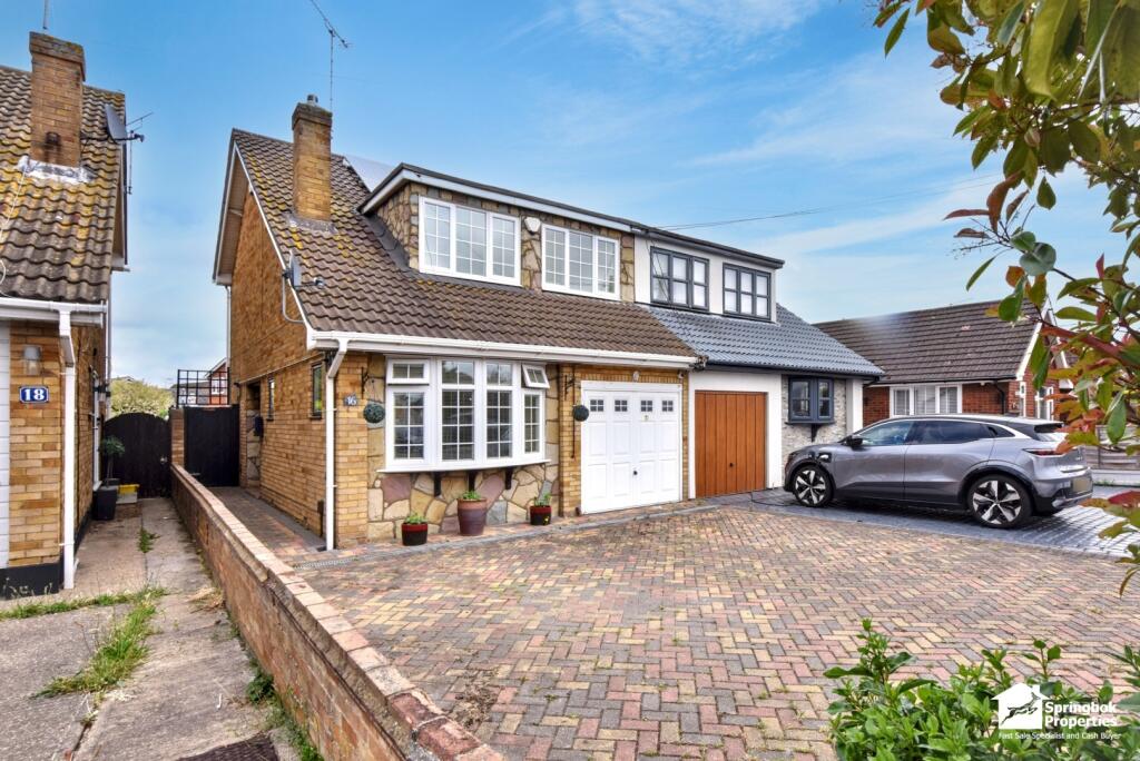 3 bedroom semi-detached house
