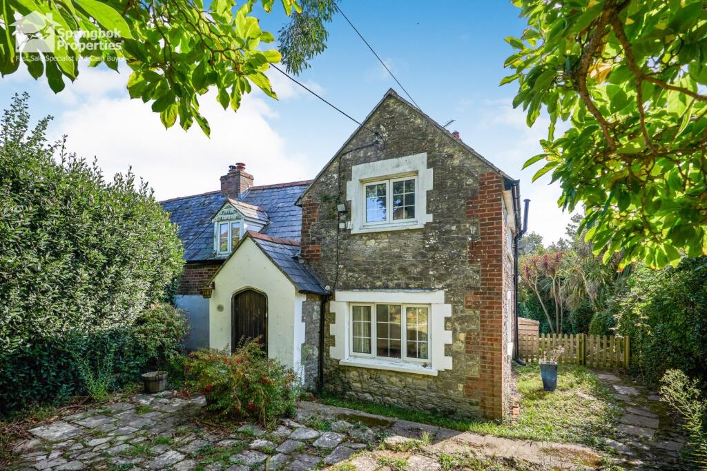 Main image of property: Newnham Road,Binstead, Ryde, Isle of Wight