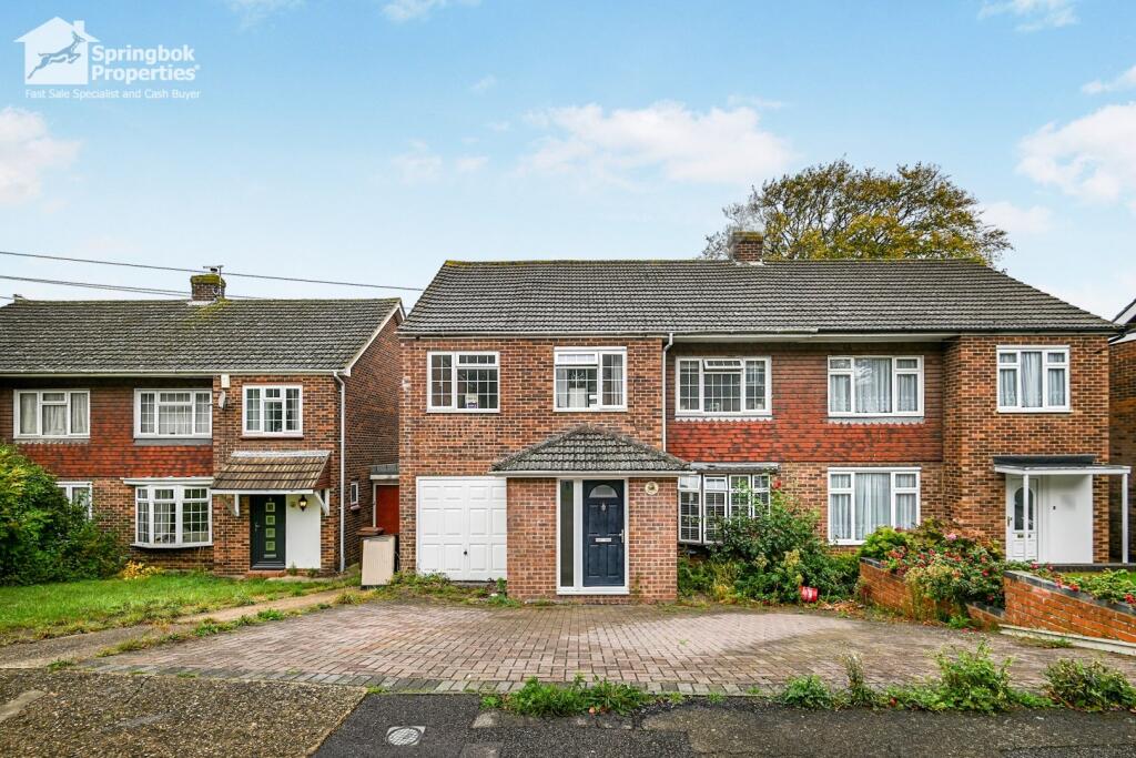 5 bedroom semi-detached house