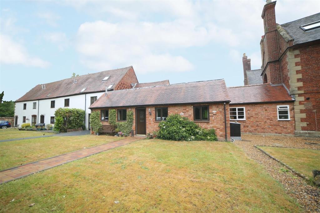 3 bedroom bungalow for sale in Stirchley Hall, Stirchley Road, Telford