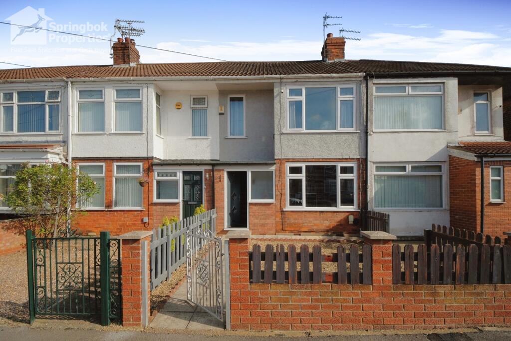 3 bedroom terraced house for sale in Kirklands Road, Hull, Hull, South