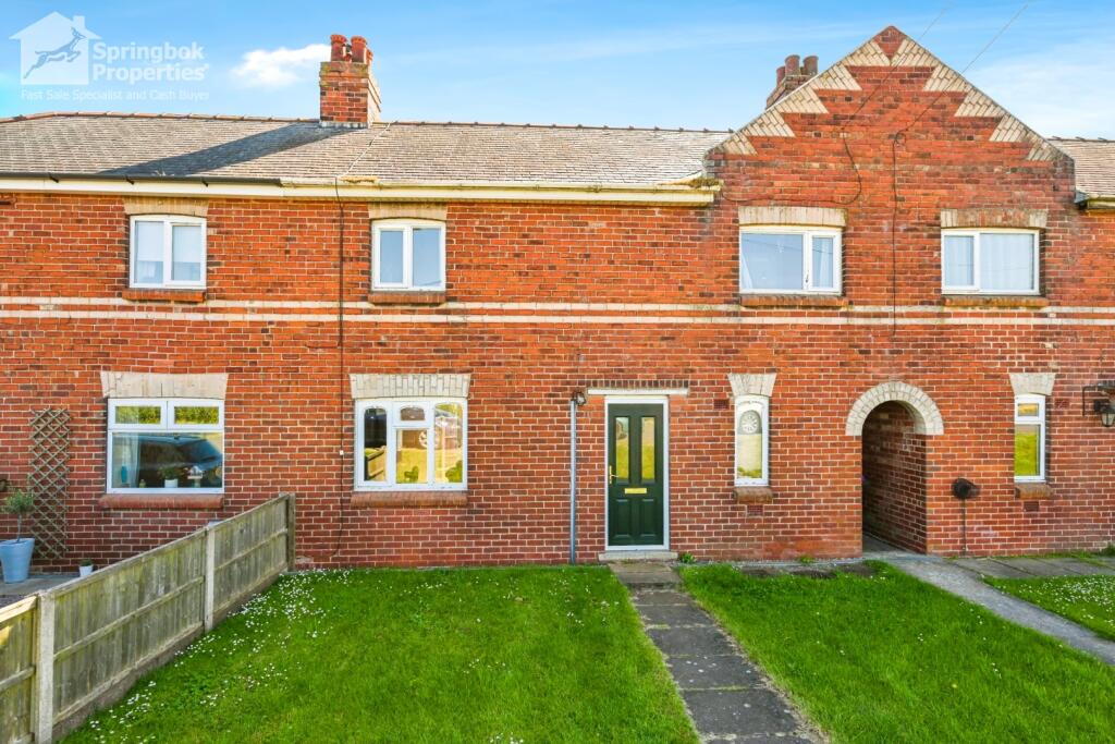 4 bedroom terraced house for sale in New Road, Martin Dales, Woodhall