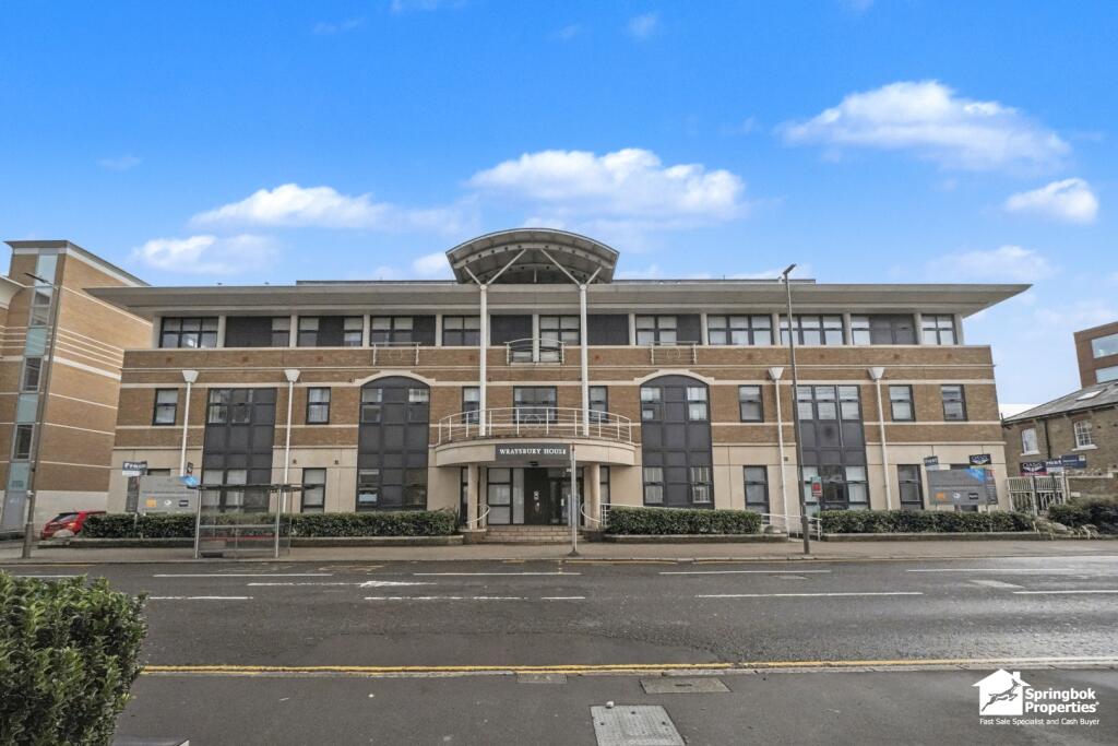 Main image of property: 4 London Road, Staines, Berkshire