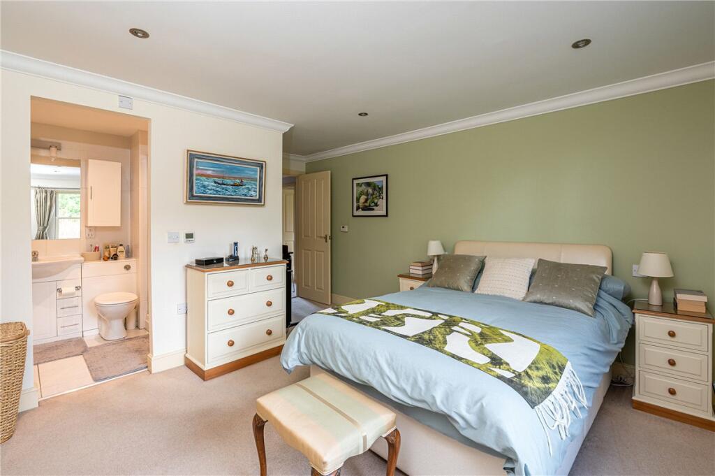 4 bedroom detached house for sale in High Street, Thornton Le Clay