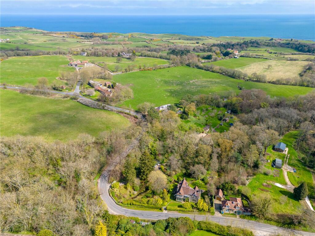 4 bedroom house for sale in Staintondale Road, Cloughton, Scarborough