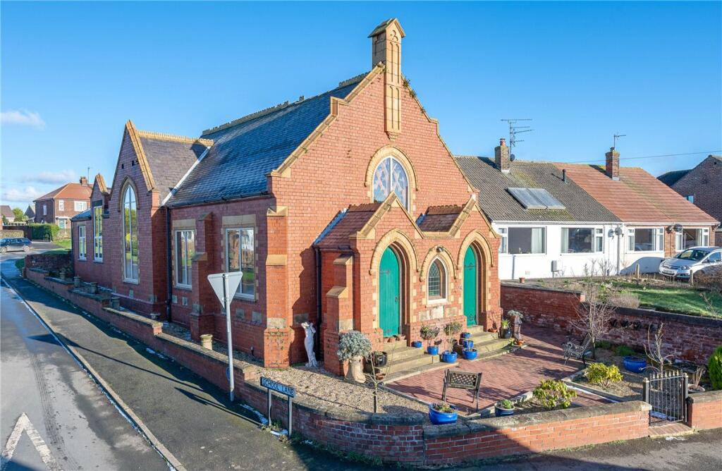 4 bedroom detached house for sale in High Street, Bempton, Bridlington