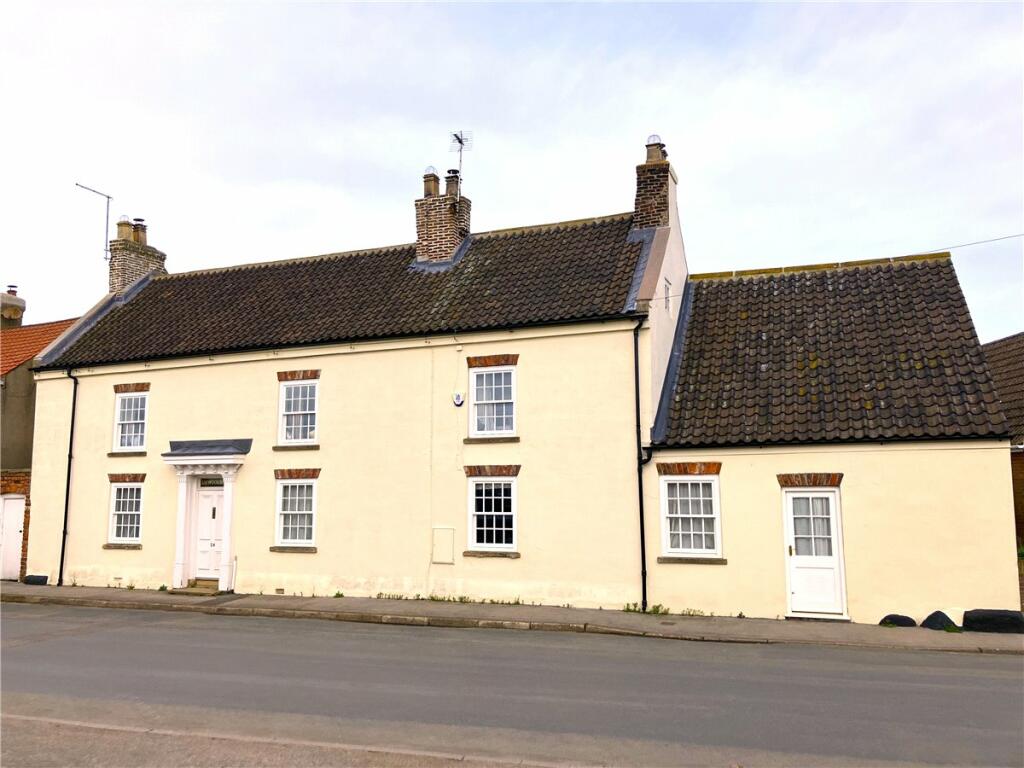 5 bedroom house for sale in High Street, Bempton, Bridlington, East