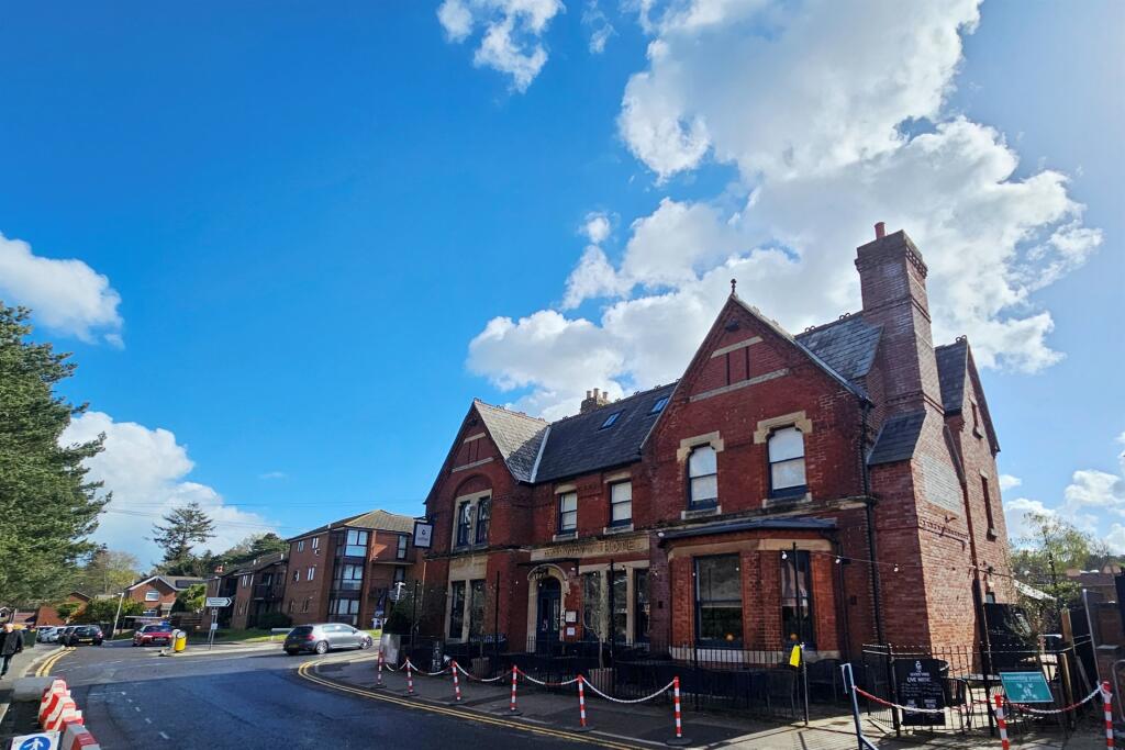 Main image of property: Broadstone