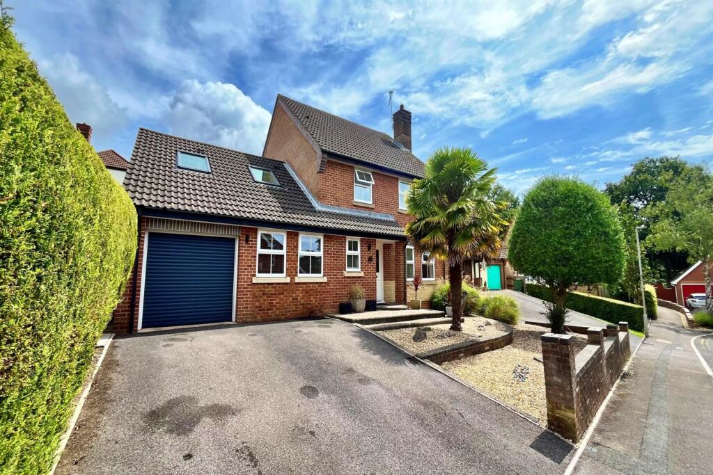 Main image of property: Broadstone