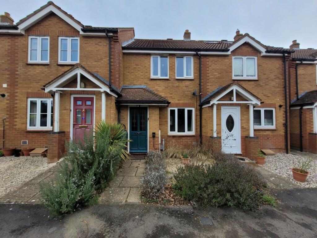 2 bedroom terraced house for sale in Pond Close, Headington, OX3