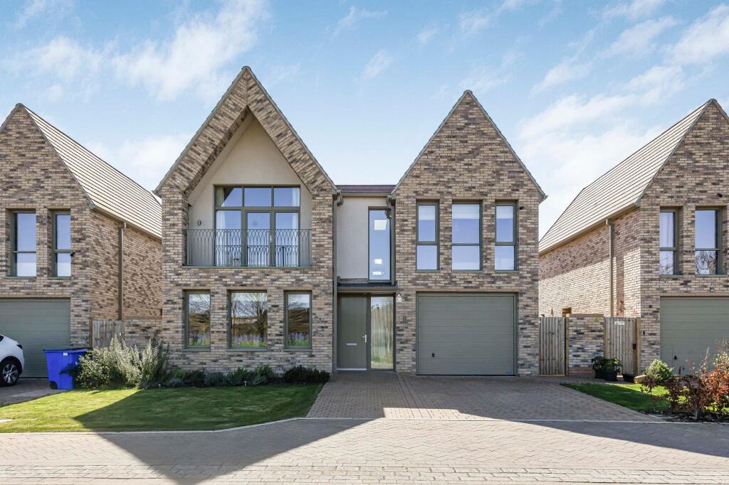 Main image of property: Hounsfield Crescent, Headington, OX3