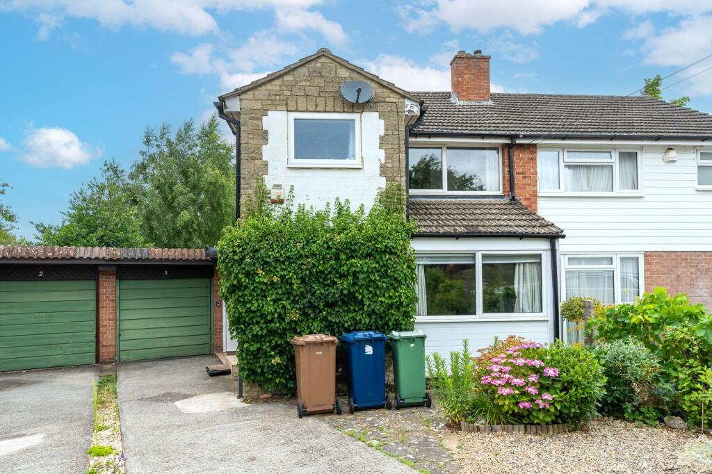 Main image of property: Roberts Close, Headington, OX3