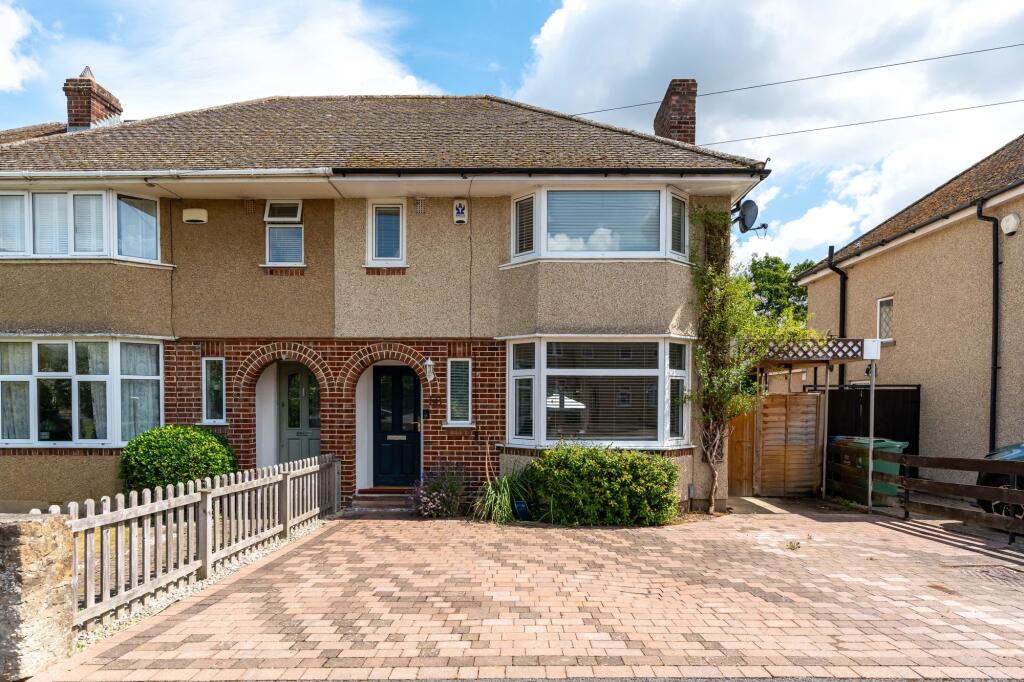 Main image of property: Ringwood Road, Headington, OX3
