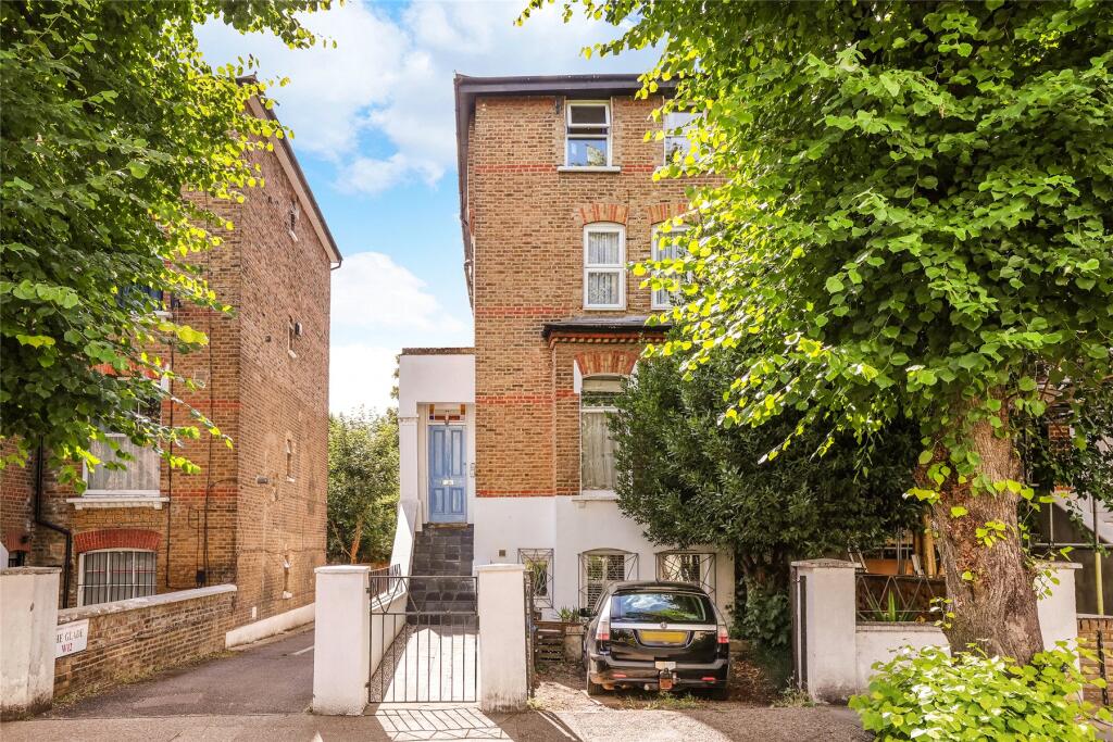Main image of property: Coningham Road, London, W12