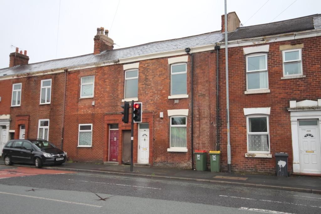 2 bedroom terraced house for rent in Ribbleton Lane, Preston