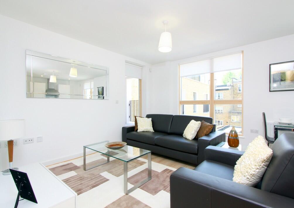 2 bedroom flat for rent in Compton House, Sussex Way, Holloway, N7