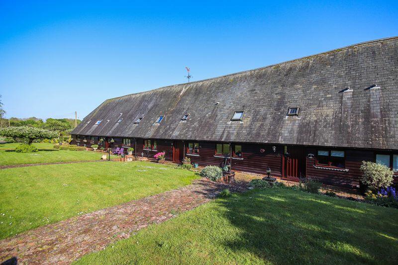 4 bedroom terraced house for sale in Shepherdswell Road, Eythorne, CT15