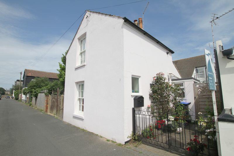 Main image of property: Walmer