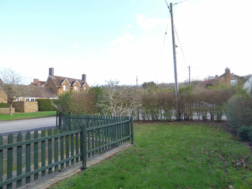 Additional property image - Langdon Lane, Radway, Warwick, CV35 0UQ