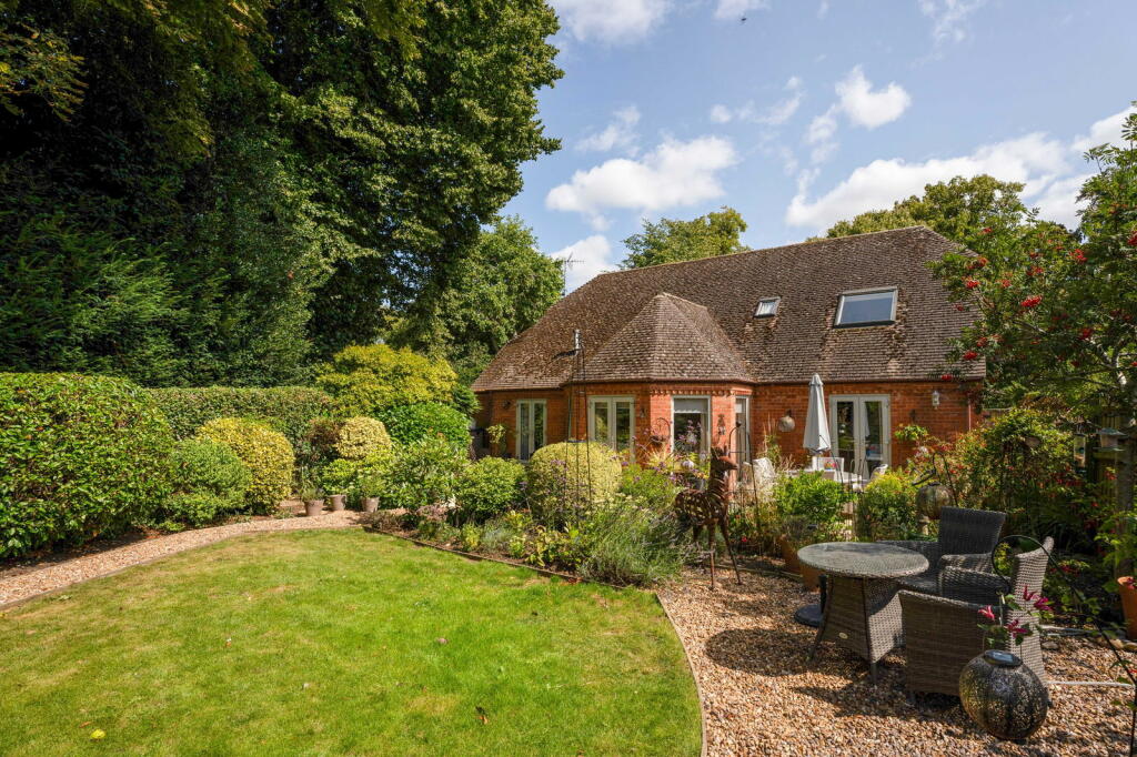 Additional property image - London Road, Shipston On Stour, CV36 4EP
