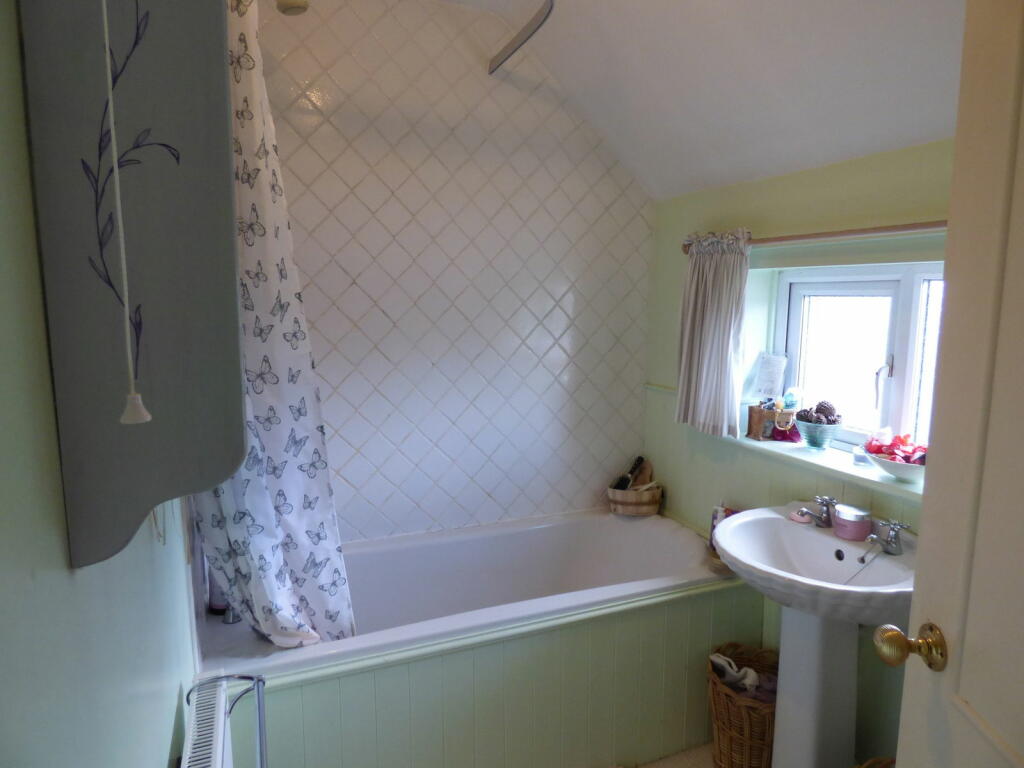 Additional property image - Featherbed Lane, Cherington, Shipston-on-stour, CV36 5HP