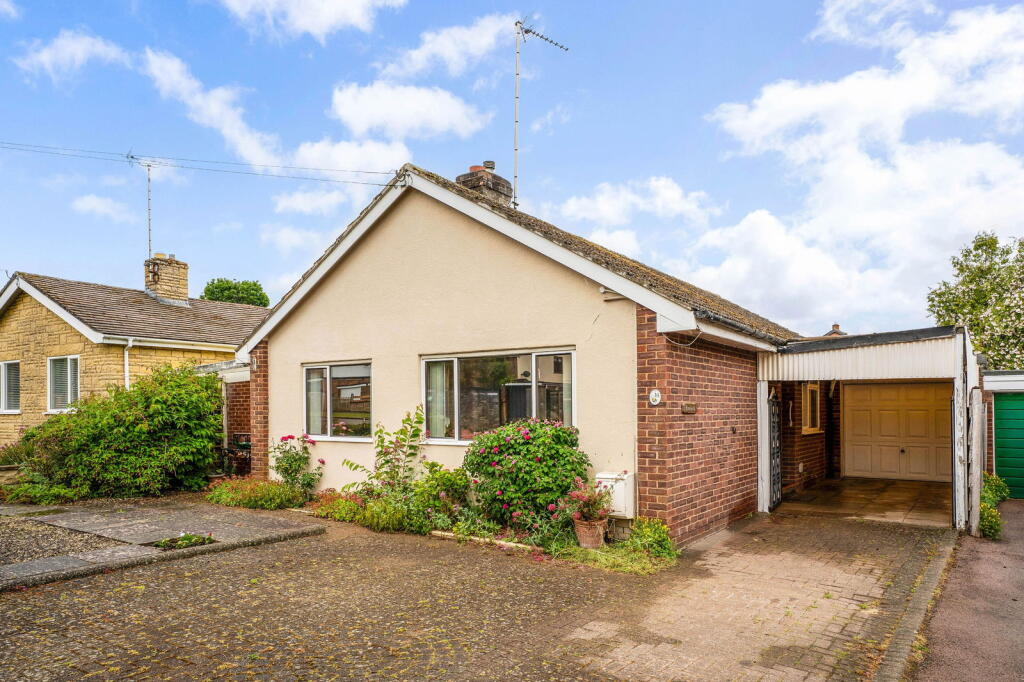 Main image of property: Furze Hill Road, Shipston-on-stour, CV36 4ET