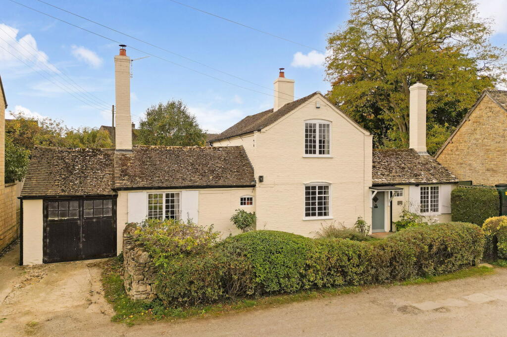 Main image of property: Malthouse Lane, Long Compton, CV36 5JL