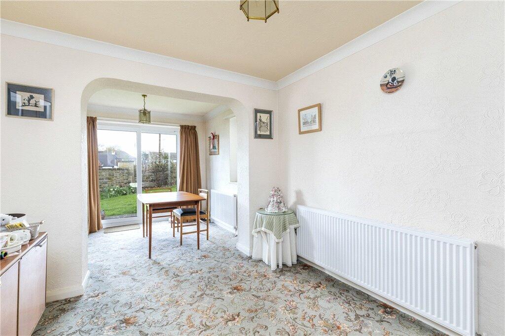 4 bedroom detached house for sale in Riverside Drive, Otley, LS21