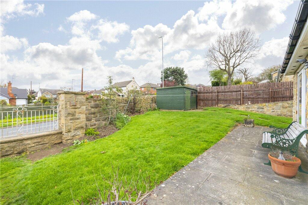 4 bedroom detached house for sale in Riverside Drive, Otley, LS21